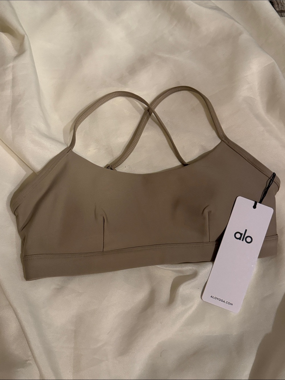Alo Yoga Airlift Intrigue Bra Gravel Tan medium NWT
